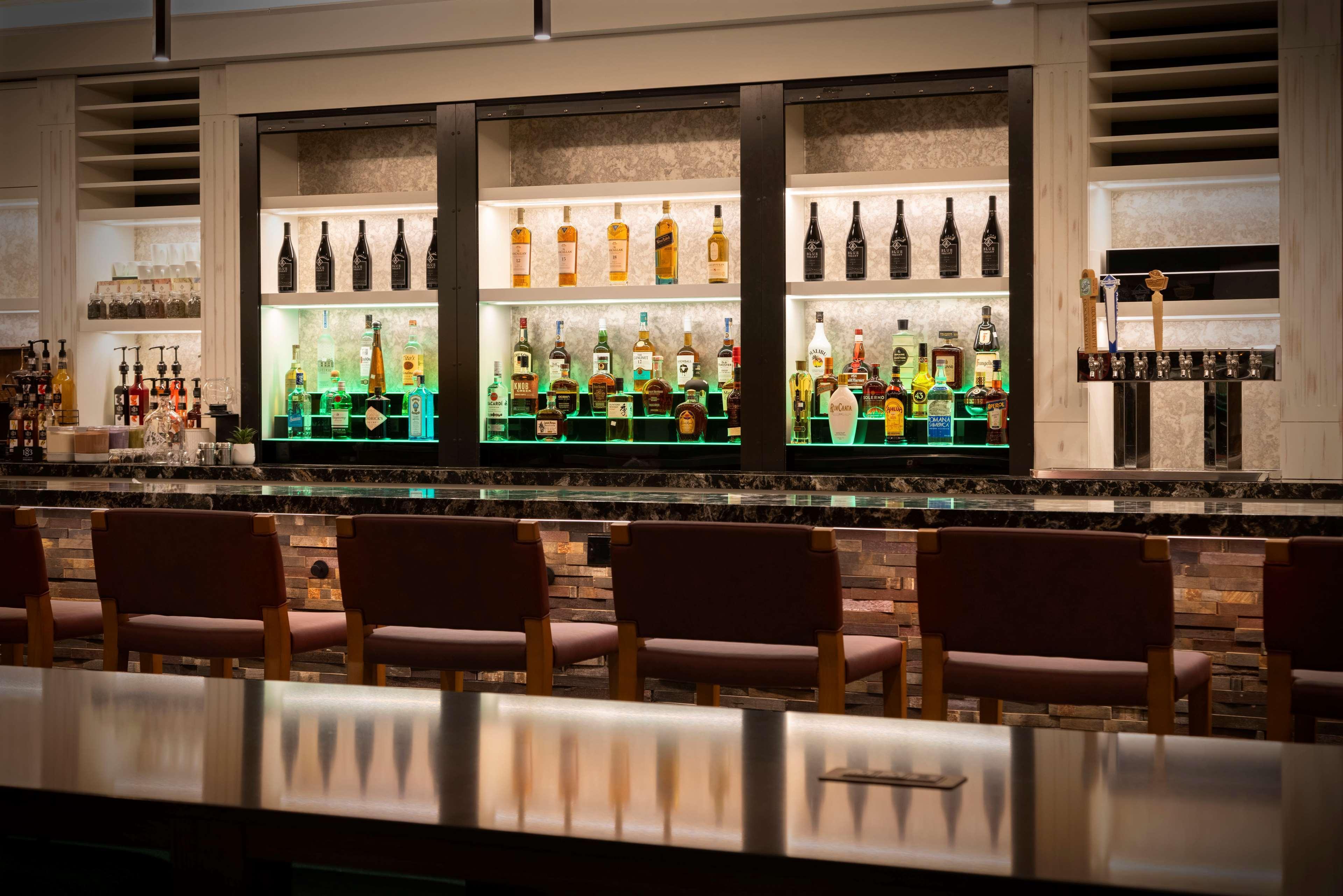 Hilton Garden Inn Haymarket 외부 사진