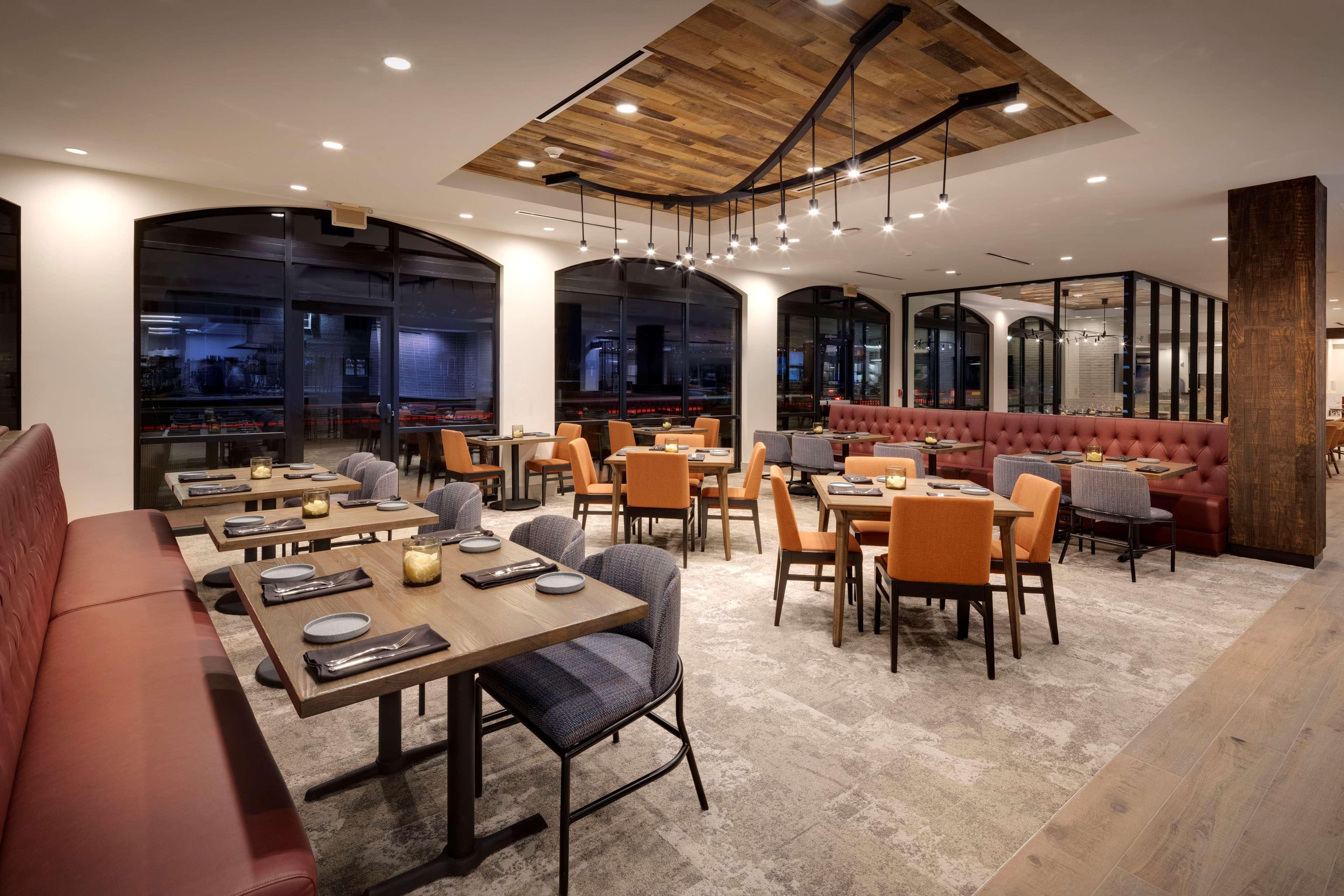 Hilton Garden Inn Haymarket 외부 사진