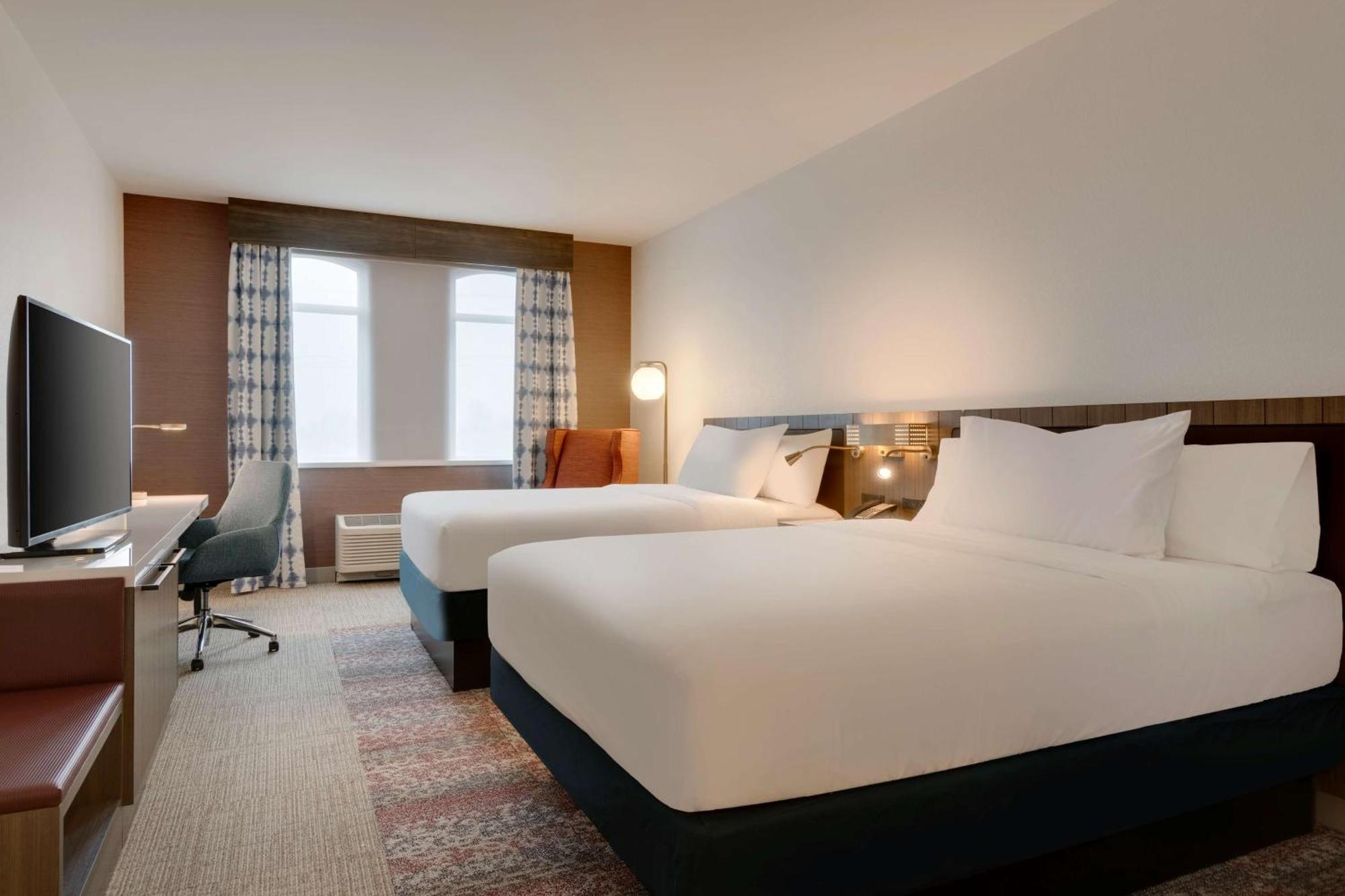 Hilton Garden Inn Haymarket 외부 사진