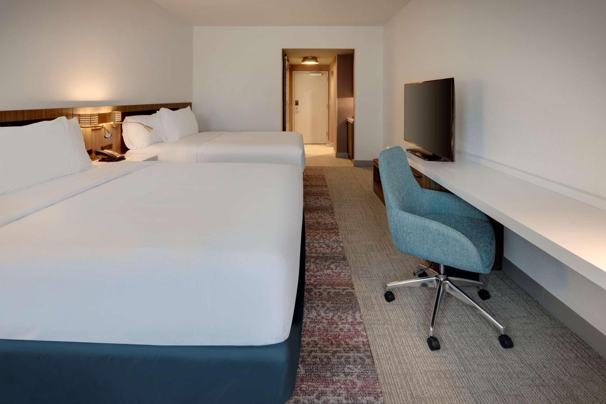 Hilton Garden Inn Haymarket 외부 사진