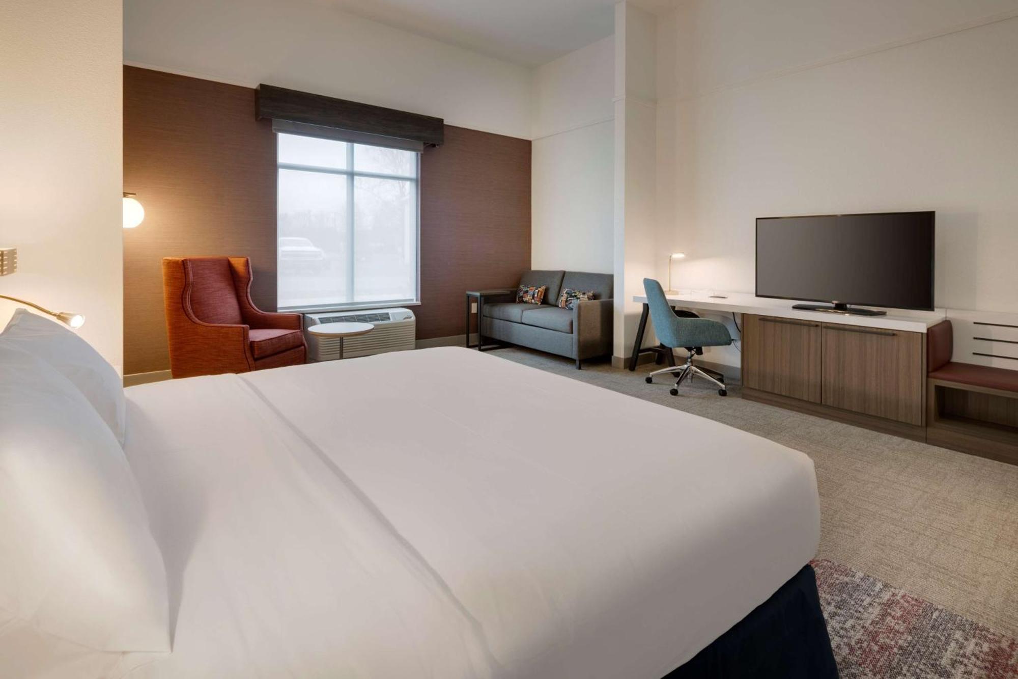 Hilton Garden Inn Haymarket 외부 사진