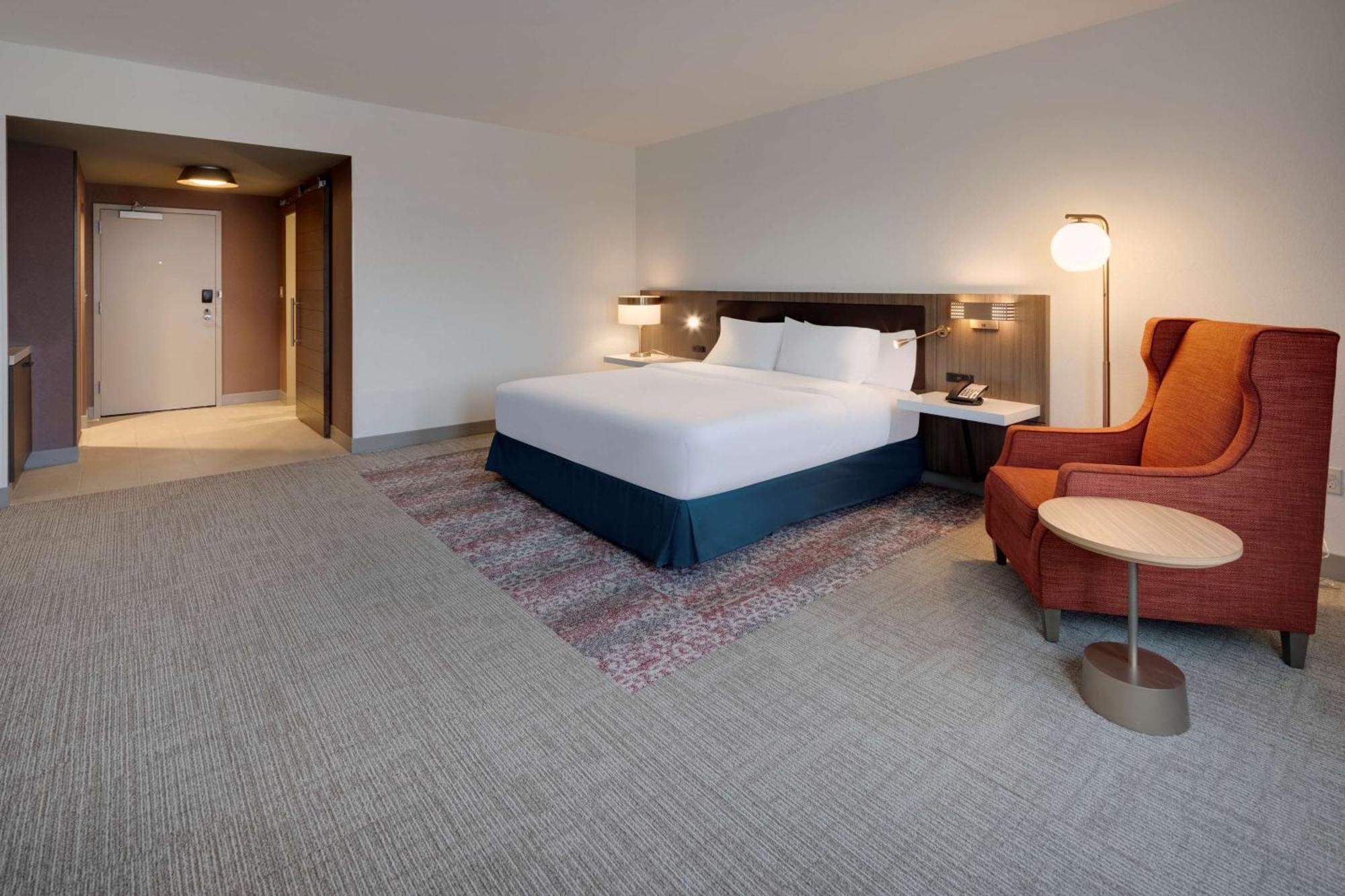 Hilton Garden Inn Haymarket 외부 사진