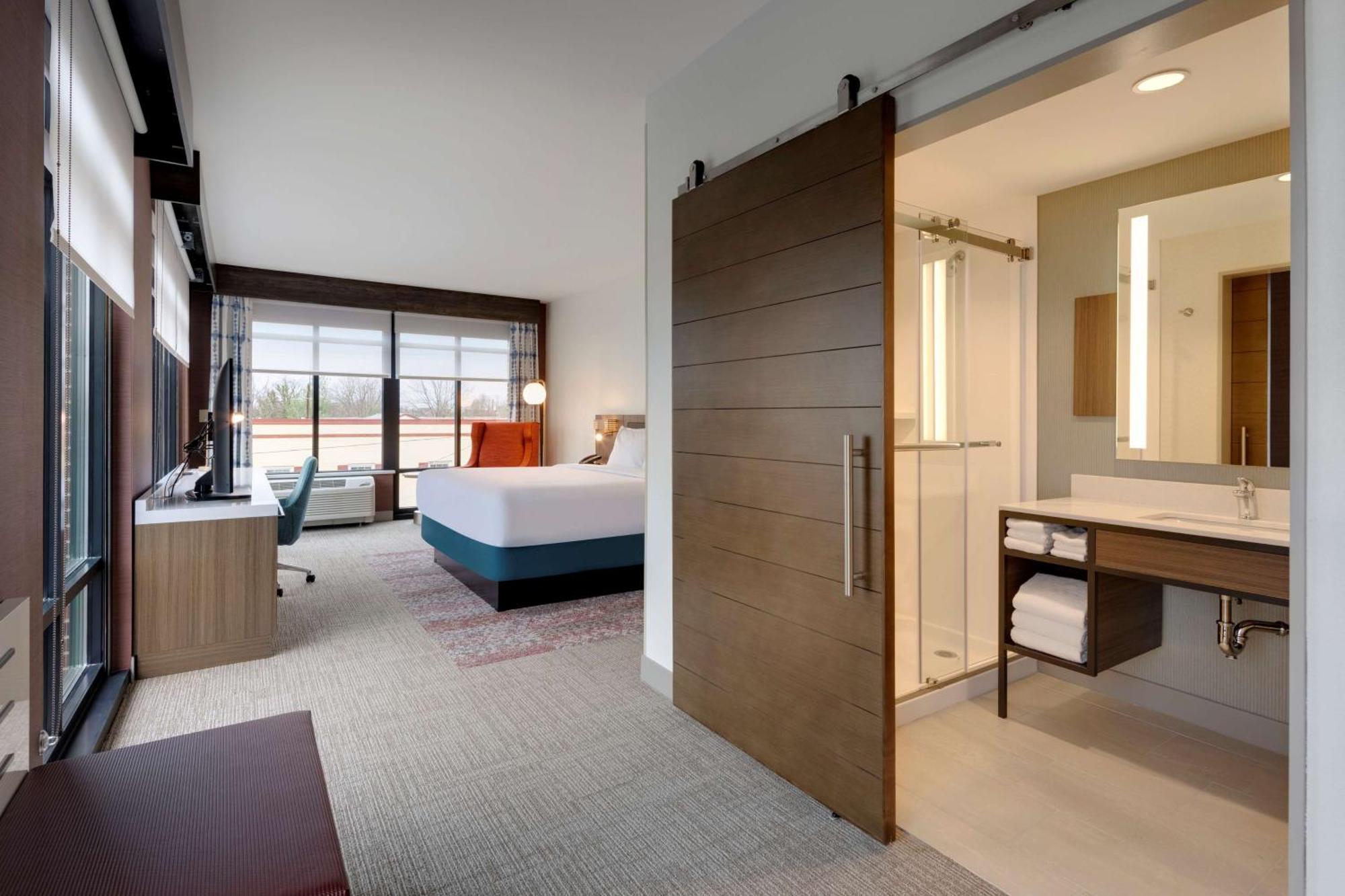 Hilton Garden Inn Haymarket 외부 사진