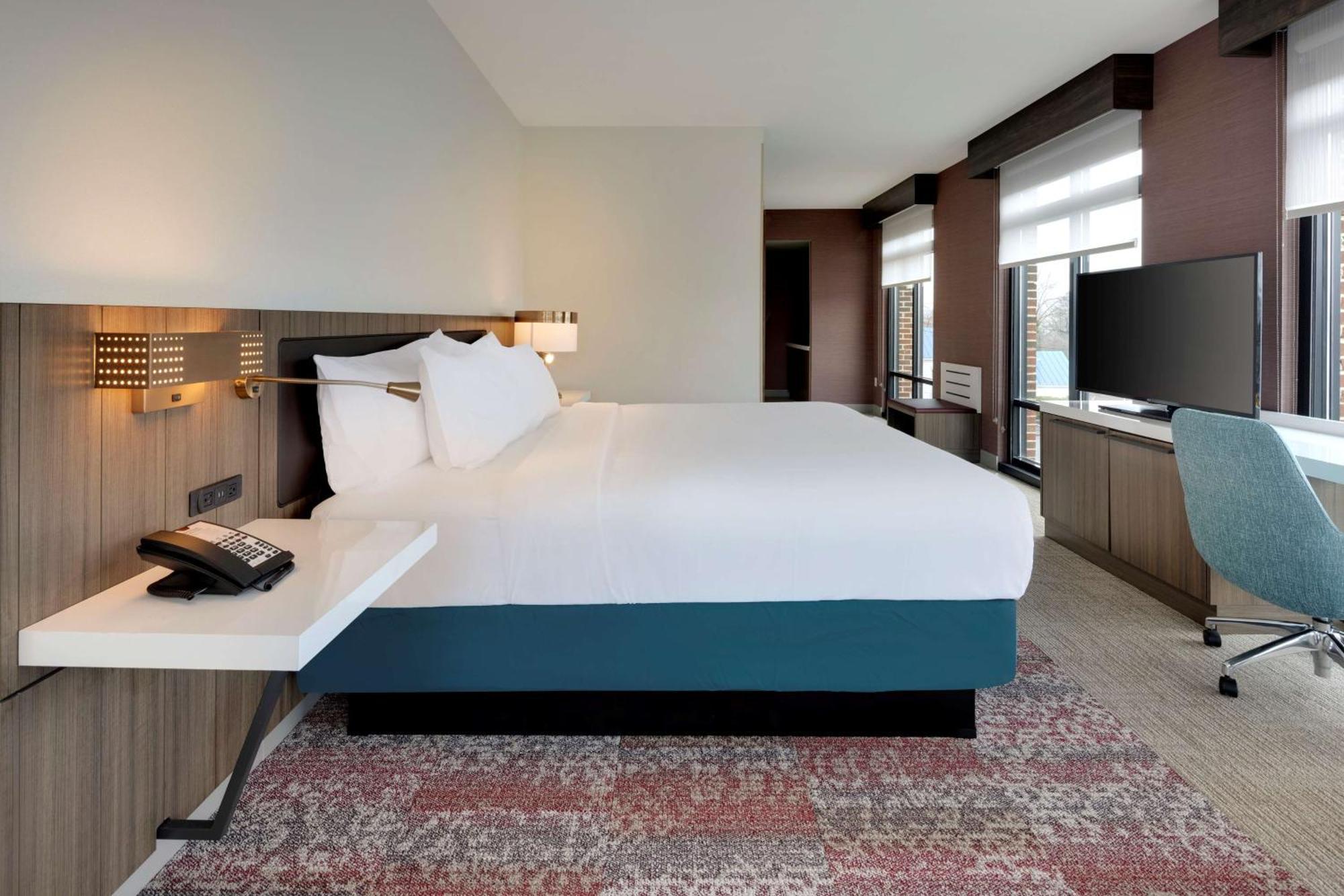 Hilton Garden Inn Haymarket 외부 사진